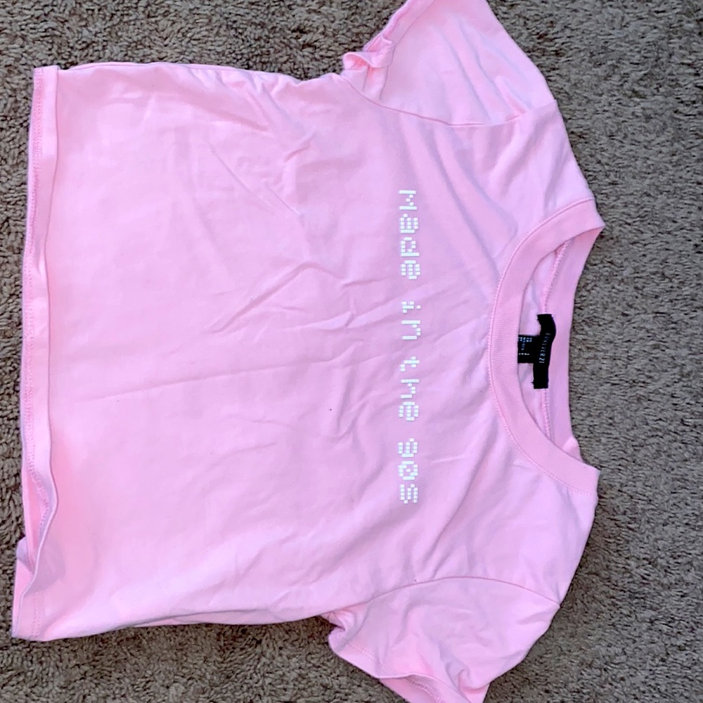 Forever 21 size small graphic cropped tee